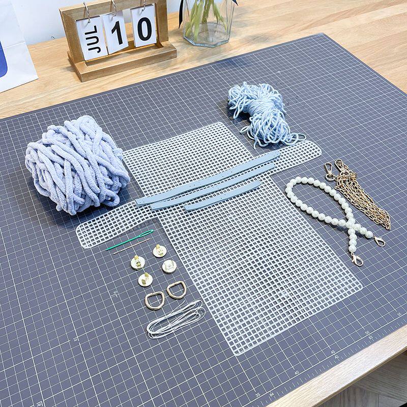 Memorpaw Handmade Hand-knitted DIY yarn bag kit Gift Box Gift bag and Greeding Card 